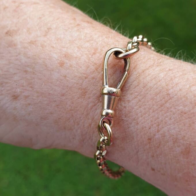 Belcher Chain Bracelet with Dog Clip, 7 1/2 inches, in 9ct Gold