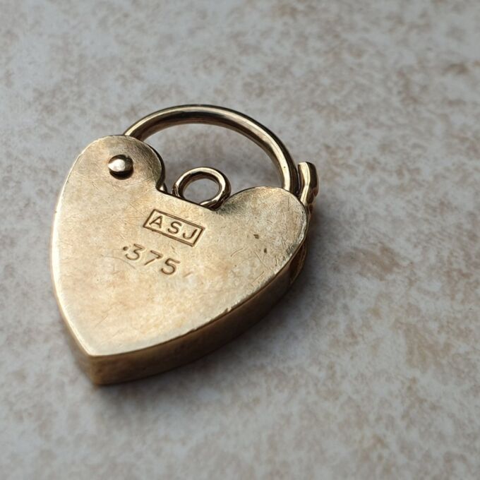 Small Engraved Heart Padlock in 9ct Gold