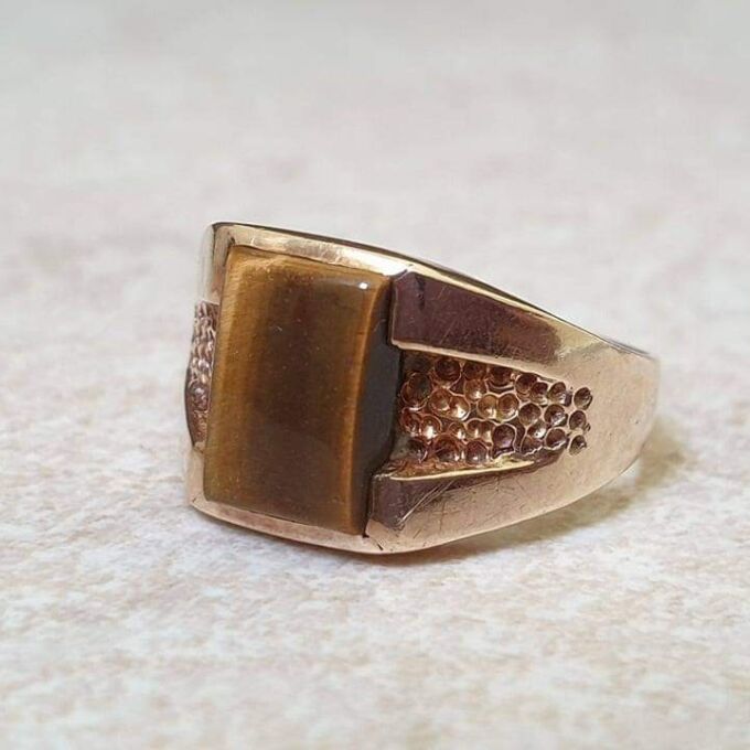 Tiny Tigers Eye Signet Ring in 9ct Gold.