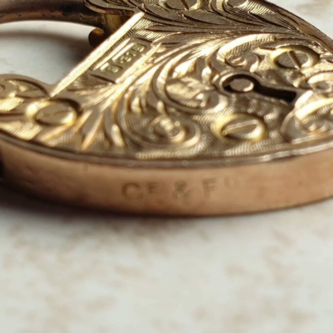 Incredibly Detailed Edwardian Heart Padlock in 9ct Gold
