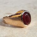 Red Paste Signet Ring in 9ct Gold,  a UK J or a US 5 1/4