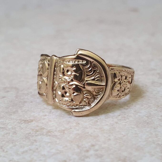 Ornate Wide Buckle Ring in 9ct Gold.