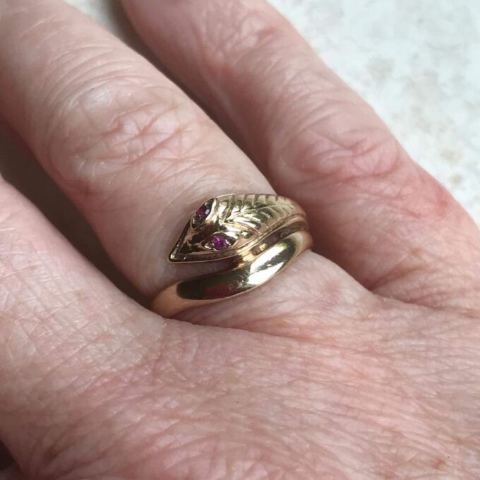 Snake Ring in 9ct Gold,  a UK L or a US 6.