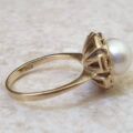 Pearl Solitaire Ring in 9ct Gold.