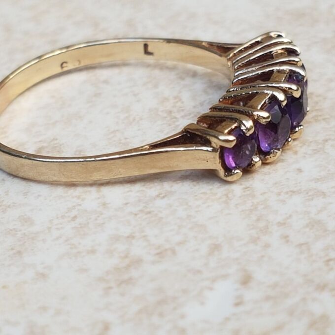 Vibrant Amethyst Stackable Ring in 9ct Gold, a UK O or a US 7 1/2.