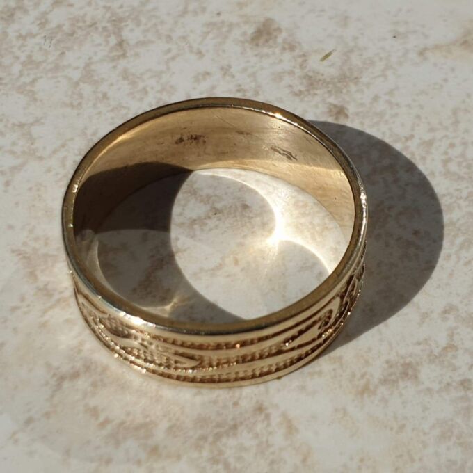 Abstract Pattern Band Ring in 9ct Gold,  a UK T 1/2 or a US 10 1/4.