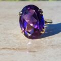 Huge Synthetic Colour Change Sapphire Ring in 9ct Gold, a UK N 1/2 or US 7 1/4.
