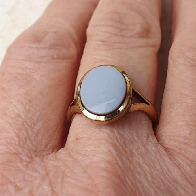 Sardonyx Solitaire Ring in 9ct Gold,  a UK P or a US 7 3/4.