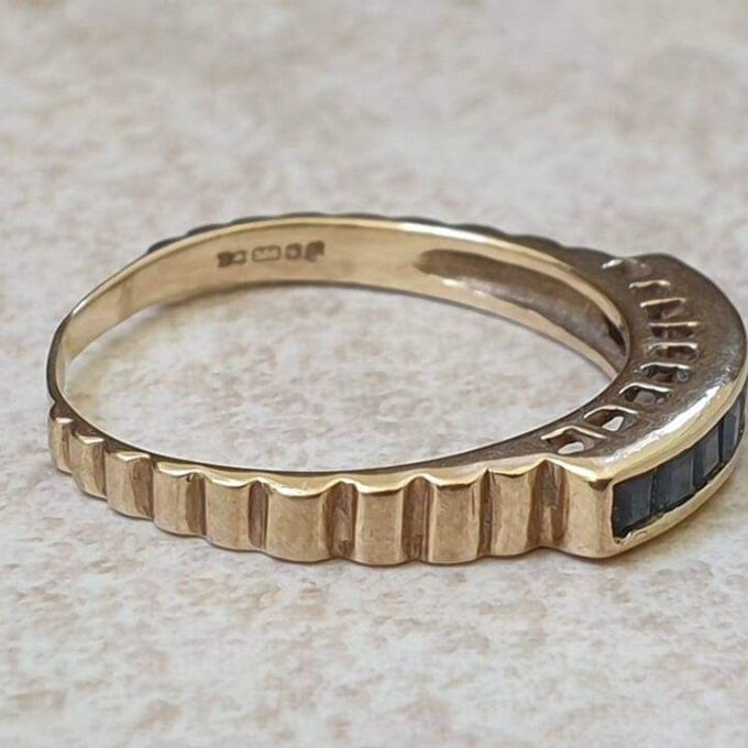 Channel Set Sapphire Ring in 9ct Gold, a UK L 1/2 or a US 6 1/4