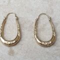Creole Oval Hoop Earrings in 9ct Gold.