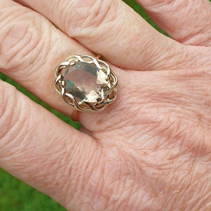 Citrine Solitaire Ring in 9ct Gold.