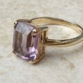 Amethyst Solitaire Ring in 9ct Gold.