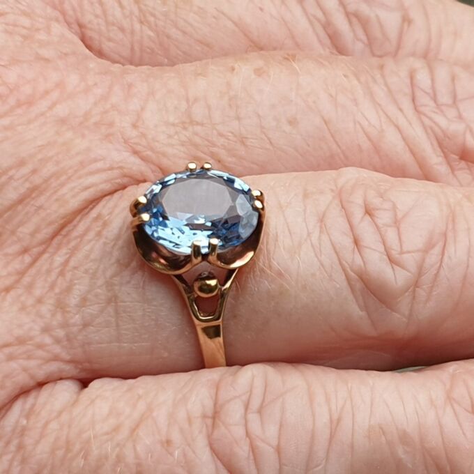 Synthetic Spinel Solitaire Ring in 9ct gold,  a UK L 1/2-M or a US 6 1/2.