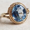 Pretty Synthetic Blue Spinel Solitaire Ring in 9ct Gold, a UK O or a US 7 1/4.