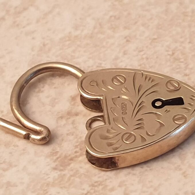 Engraved Heart Padlock in 9ct Gold