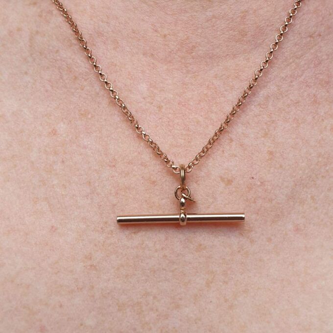 Simple T Bar Fob Pendant in 9ct Rose Gold