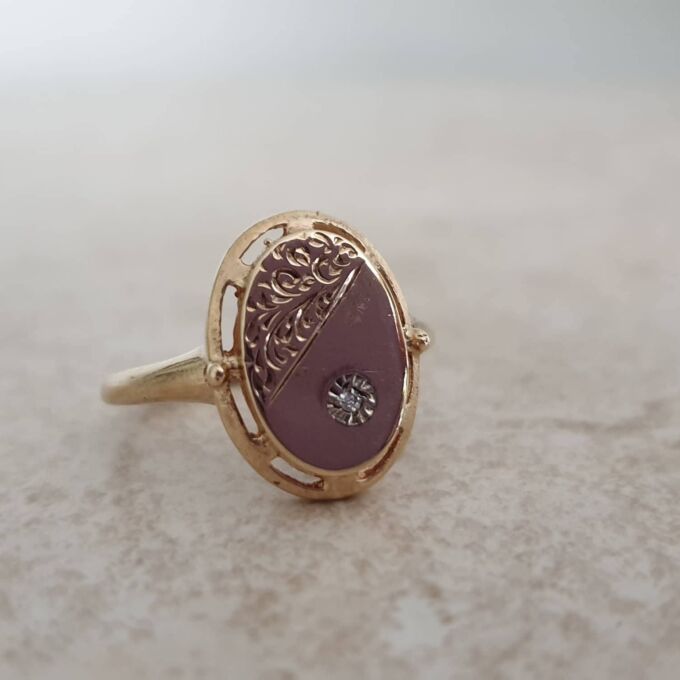 Diamond Set Engraved Signet Ring in 9ct Gold