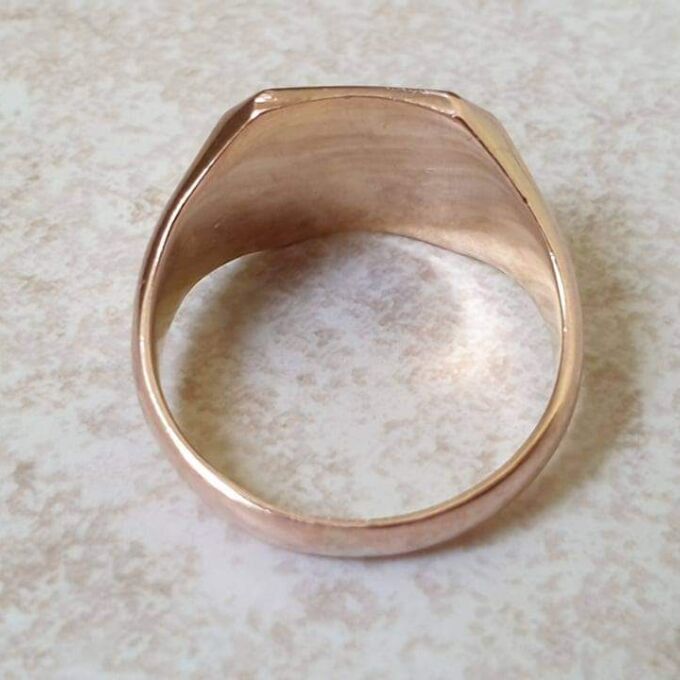 Simple Plain Signet Ring in 9ct Rose Gold, a UK K 1/2 or a US 5 3/4