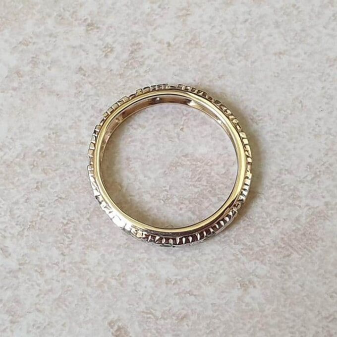 Emerald and Diamond Eternity Ring in 9ct Gold, a UK O or a US 7 1/2