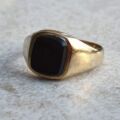 Squared Onyx Signet Ring in 9ct Gold, a UK J 1/2 or a US 5 1/4