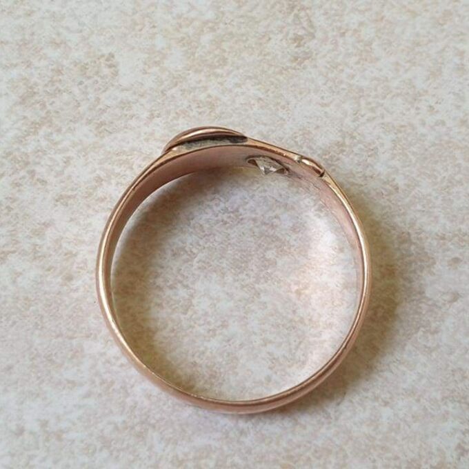Antique Buckle Ring in 9ct Rose Gold.