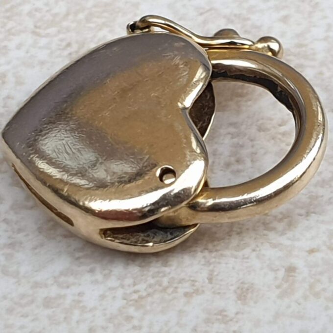 Gorgeous Italian Sparkly Heart Lock