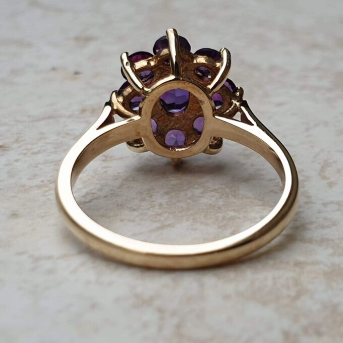 Pretty Amethyst Flower Cluster Ring in 9ct Gold, a UK L 1/2 or a US 6 1/4.