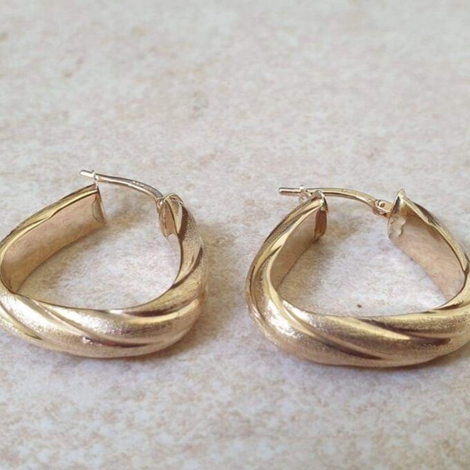 Gorgeous Italian Hoop Earrings in 14ct Gold