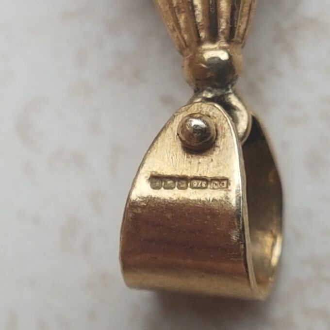 Fabulous Articulated Clown Pendant in 9ct Gold