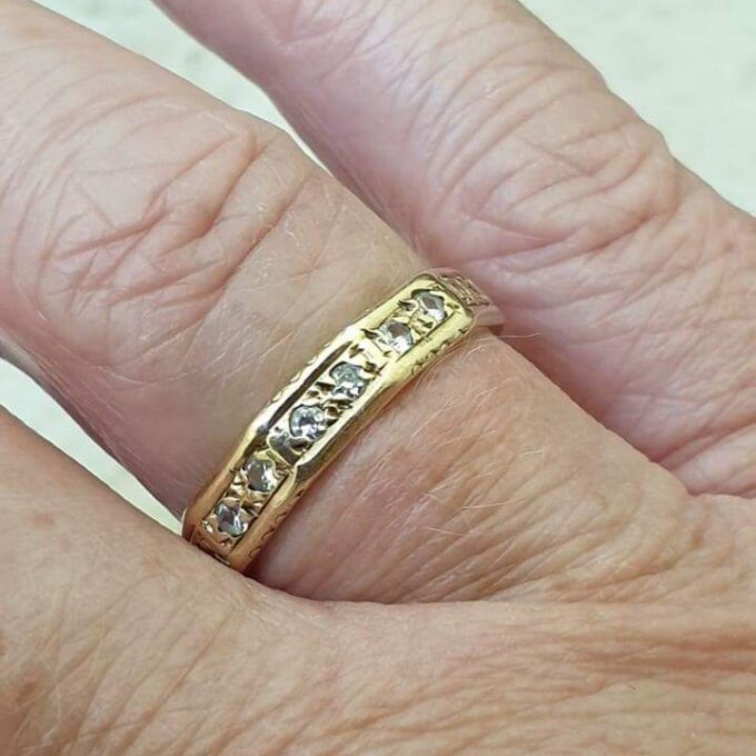 Reserved – Quartz Full Eternity Ring in 9ct Gold.
