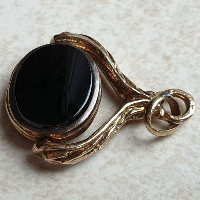 Two Sided Spinner Fob Pendant in 9ct Gold.