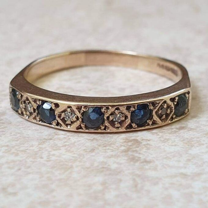 Sapphire and Diamond Stacking band Ring in 9ct gold, a UK R or a US 9.