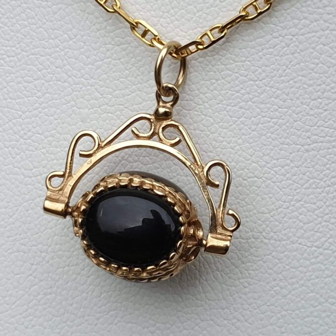 Three Stone Cabochon Spinner Fob Pendant in 9ct Gold