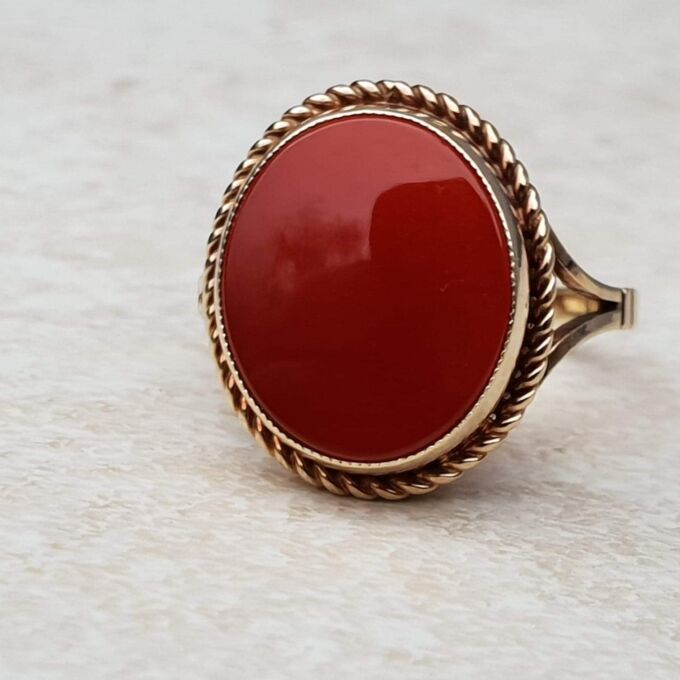 Bold Carnelian Solitaire Ring in 9ct Gold, a UK L 1/2 or a US 6 1/4.