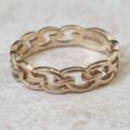 Chain Link Design Ring in 9ct Gold.