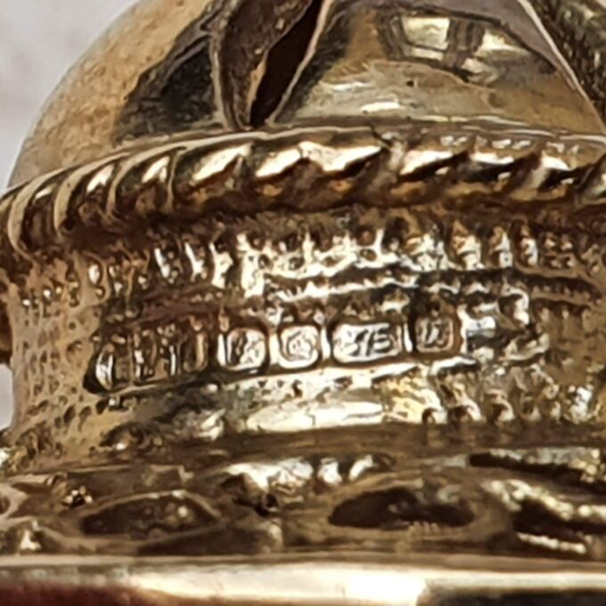 Large Three Sided Amethyst Lantern Pendant in 9ct Gold.