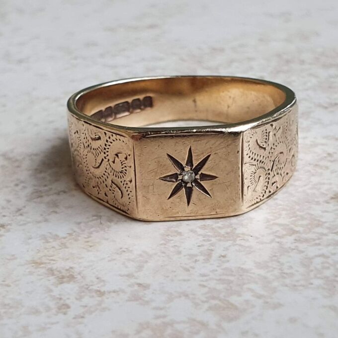 Broad Diamond Set Signet Ring in 9ct Gold, a UK R 1/2 or a US 9 1/4