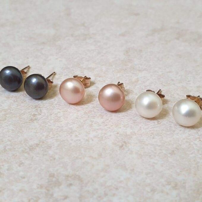 Pearl Stud Earrings in 9ct Gold, choice of three colours.