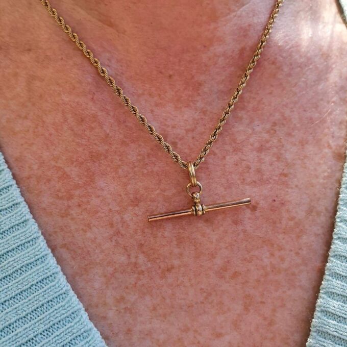 Plain T or Albert Bar in 9ct Gold