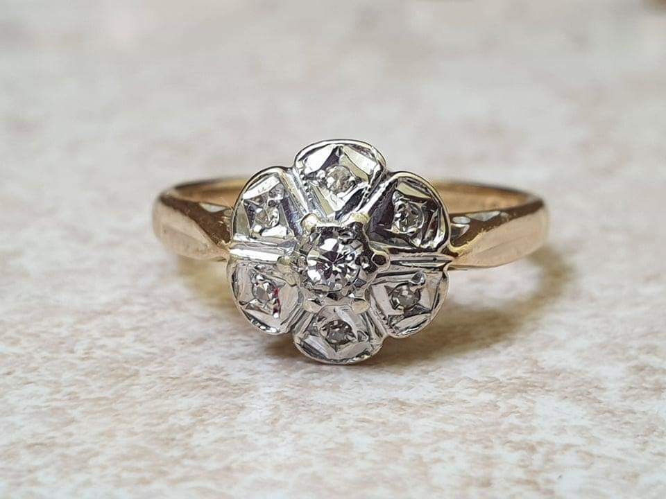 Diamond Set Daisy Cluster Ring in 18ct Gold - Gems Afire - Vintage