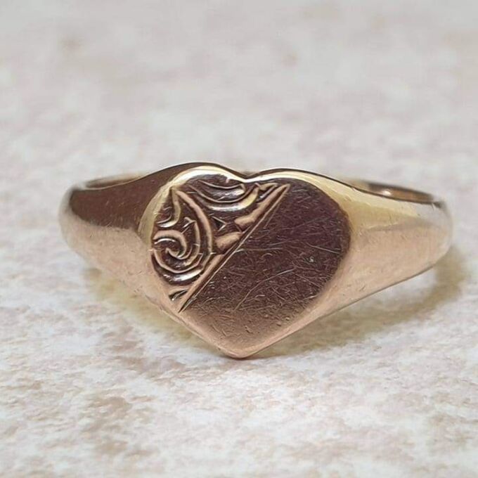 Part Engraved Heart Signet Ring in 9ct Gold. - Gems Afire - Vintage ...