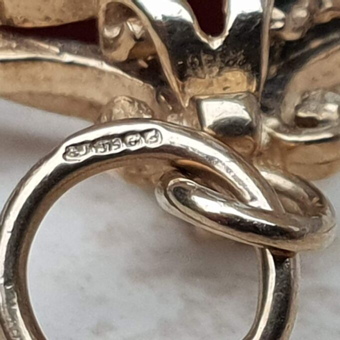 Carnelian Spinner Fob Pendant in 9ct Gold