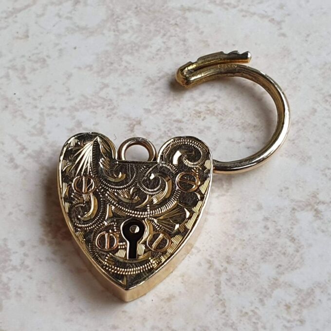 Engraved Heart Padlock in 9ct Gold