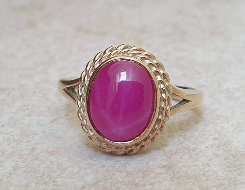 Synthetic Star Pink Ruby Ring in 9ct Gold.