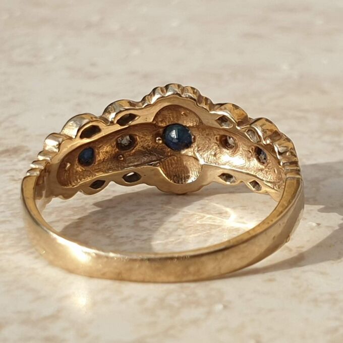 Sapphire and Diamond Ring in 9ct Gold,  a UK L 1/2 or a US 6 1/4.