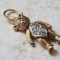 Small Gemset Vintage Teddy Bear in 9ct Gold