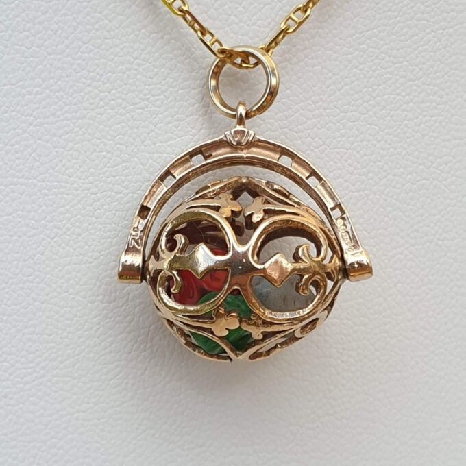 Dice Spinner Pendant in 9ct Gold