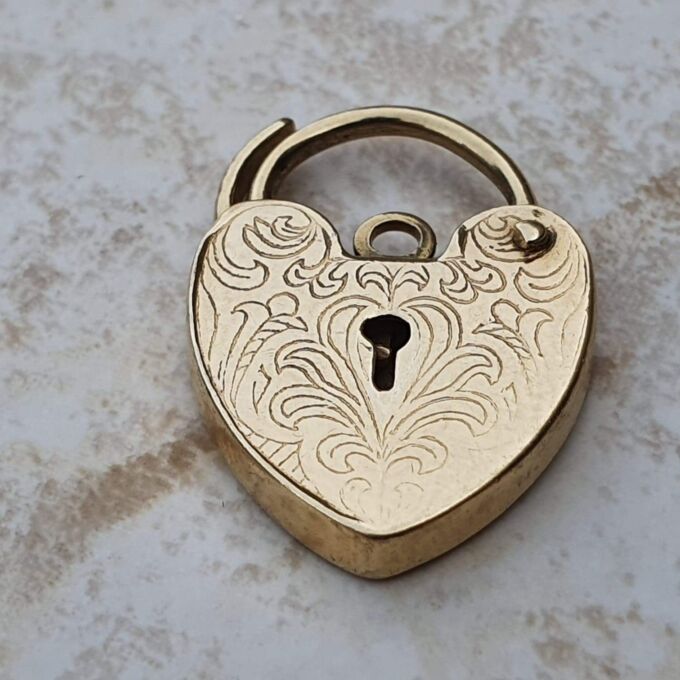Engraved Heart Padlock in 9ct Yellow Gold