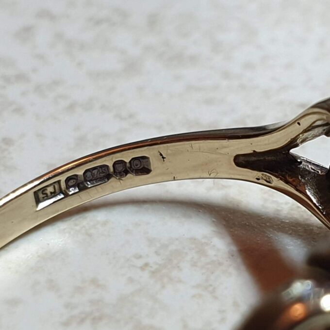 Fancy Knot Ring in 9ct Gold,  a UK K 1/2 or a US 5 3/4.