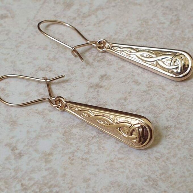 Celtic Design Drop Earrings in 9ct Gold.